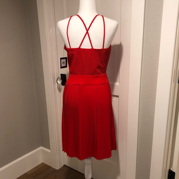 ELLEN TRACY Red Pleated Dress - Picture 2 of 4
